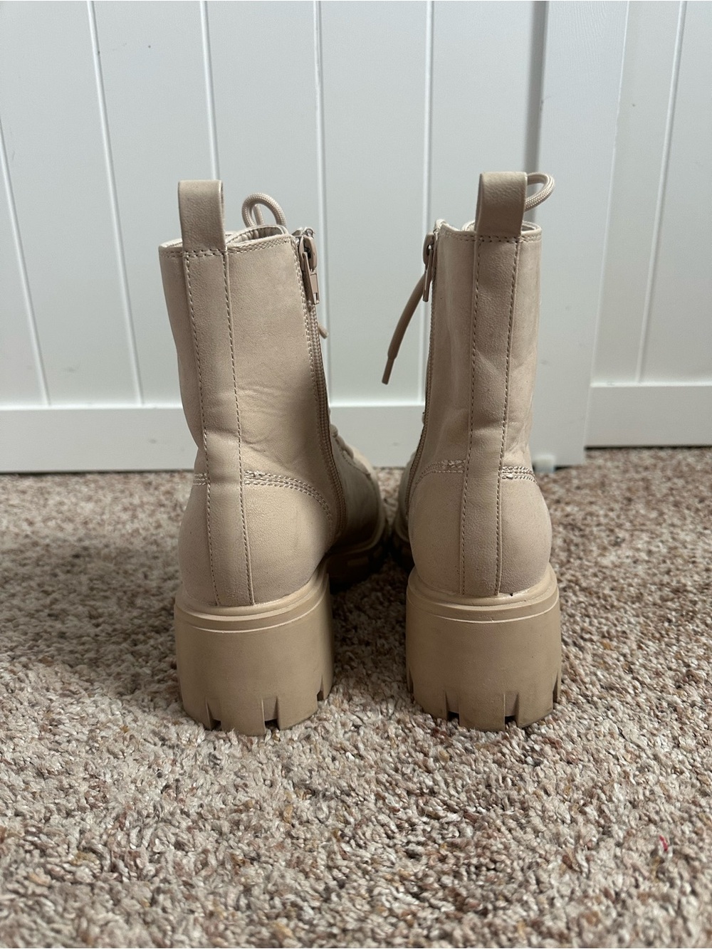 MIA Women’s Size 7 Taupe Lace Up Chunky Lug Sole Combat Boots - Picture 3 of 8